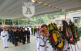 [ẢNH] Những khoảnh khắc nghẹn ngào tại lễ tang 3 liệt sĩ hy sinh tại Đồng Tâm