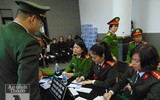 [ẢNH] Những khoảnh khắc nghẹn ngào tại lễ tang 3 liệt sĩ hy sinh tại Đồng Tâm