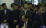 [ẢNH] Những khoảnh khắc nghẹn ngào tại lễ tang 3 liệt sĩ hy sinh tại Đồng Tâm