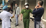 [ẢNH] Không đeo khẩu trang ở nơi công cộng, người bị phạt nêu lý do khó nghe