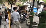 [ẢNH] Không đeo khẩu trang ở nơi công cộng, người bị phạt nêu lý do khó nghe