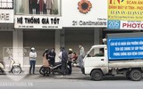 [ẢNH] Không đeo khẩu trang ở nơi công cộng, người bị phạt nêu lý do khó nghe