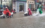 Toàn cảnh Hà Nội trong trận mưa lớn sáng 13-6
