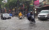Toàn cảnh Hà Nội trong trận mưa lớn sáng 13-6