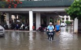 Toàn cảnh Hà Nội trong trận mưa lớn sáng 13-6