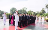 Lễ dâng hương, tưởng nhớ các Anh hùng- liệt sỹ diễn ra trang trọng trên toàn quốc