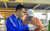 Tuổi trẻ Thủ đô phát 10.000 khẩu trang miễn phí giúp người dân phòng virus Corona
