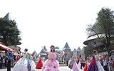 Đến Bà Nà Hills xem nghệ sỹ châu Âu kể chuyện cổ tích về các loài hoa