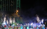 Màn múa lửa trong đêm 30/6 khiến khán giả Lễ hội carnival đường phố– DIFF 2019 vô cùng thích thú