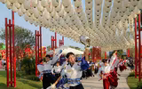 Hai đại võ sĩ sumo nổi tiếng Nhật Bản bất ngờ xuất hiện tại Việt Nam
