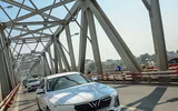 Diễu phố Hà Nội, dàn xe VinFast Lux thu hút mọi ánh nhìn