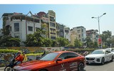 Diễu phố Hà Nội, dàn xe VinFast Lux thu hút mọi ánh nhìn