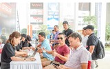 Khách hàng sốt ruột chờ lái thử xe VinFast Lux theo bài test chuẩn quốc tế