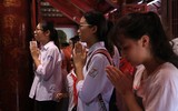 Văn Miếu - Quốc Tử Giám những ngày sĩ tử cầu may