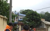 Hình ảnh lực lượng Công an nhân dân trong bão lũ