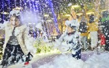 Ngắm nhìn tuyết rơi ở Hà Nội