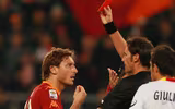 Ramos và những ngôi sao tai tiếng nhận nhiều thẻ đỏ nhất