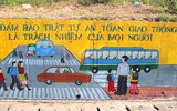 Con đường bích họa ở ngoại thành Hà Nội