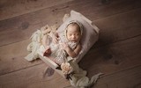 Khoảnh khắc đáng yêu của gia đình Ưng Hoàng Phúc bên con gái cưng tròn 1 tháng tuổi
