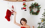 Thùy Anh khoe vai trần trong bộ ảnh Giáng sinh rực rỡ