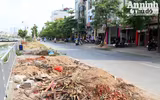 Hà Nội: Nắng nóng, rác thải sinh hoạt đổ đống bốc mùi trên đường Vũ Tông Phan 