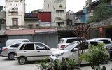 Cận cảnh các sân chơi trẻ em bị người lớn 