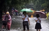 Hà Nội tiếp tục ngập nặng sau mưa lớn liên tục