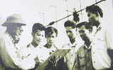 Xem quân dân Hà Nội 