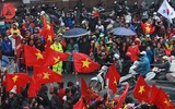 Biển người chào đón những người hùng U23 Việt Nam ở Hà Nội