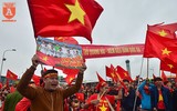 Biển người chào đón những người hùng U23 Việt Nam ở Hà Nội