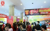 Ấn phẩm Báo An ninh Thủ đô thu hút độc giả tại Hội báo Xuân Mậu Tuất 2018