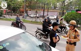 CSGT Hà Nội lập biên bản xử lý nghiêm các phương tiện vi phạm