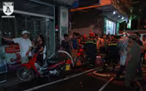 Hà Nội: Cháy rụi cửa hàng giặt là và sang chiết gas ở Vũ Tông Phan