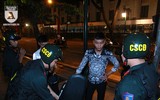 Công an Hà Nội trắng đêm trên đường cùng người hâm mộ bóng đá
