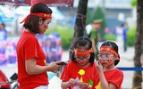 Mỹ Đình rực đỏ chào đón đoàn thể thao Việt Nam