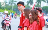 Mỹ Đình rực đỏ chào đón đoàn thể thao Việt Nam
