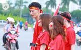 Mỹ Đình rực đỏ chào đón đoàn thể thao Việt Nam
