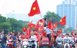Mỹ Đình rực đỏ chào đón đoàn thể thao Việt Nam