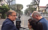 Đông đảo phóng viên quốc tế đưa tin sự kiện Chủ tịch Triều Tiên Kim Jong-un đến Hà Nội