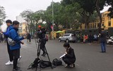 Đông đảo phóng viên quốc tế đưa tin sự kiện Chủ tịch Triều Tiên Kim Jong-un đến Hà Nội