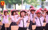 Học sinh Hà Nội thích thú khi được thực hành kiến thức an toàn giao thông