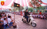 Học sinh Hà Nội thích thú khi được thực hành kiến thức an toàn giao thông