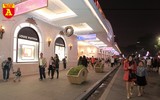 Biển người đổ về Hồ Gươm hân hoan đón năm mới 2020