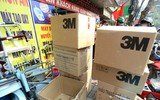Nhiều nơi tranh thủ tăng giá, nhưng vẫn có điểm phát miễn phí khẩu trang
