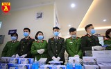 Lan tỏa tinh thần tặng khẩu trang vì cộng đồng trong lực lượng Công an