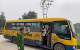 Gần 300 người hoàn thành cách ly tại Vĩnh Phúc được trở về nhà