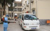 Bên trong bệnh viện tuyến đầu phòng chống dịch Covid-19 của Hà Nội