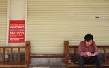 Hình ảnh khác lạ trên những tuyến phố vốn sầm uất nhất của Hà Nội