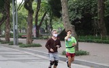 Hà Nội trong ngày đầu thực hiện cách ly toàn xã hội phòng chống dịch Covid-19