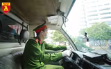 Công an Hà Nội tăng cường kiểm soát người ra đường, thực hiện nghiêm cách ly xã hội phòng ngừa Covid-19